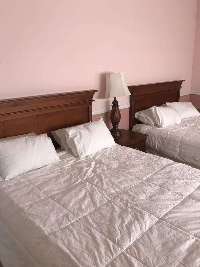 Nirvana Inn & Grill Елленсберґ Екстер'єр фото